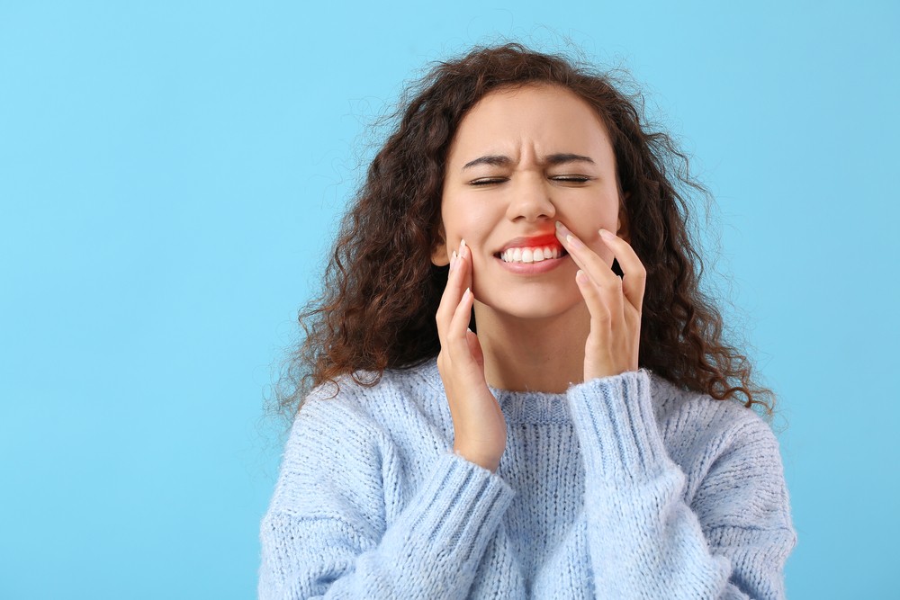 Consultație de parodontologie la Smile Avenue